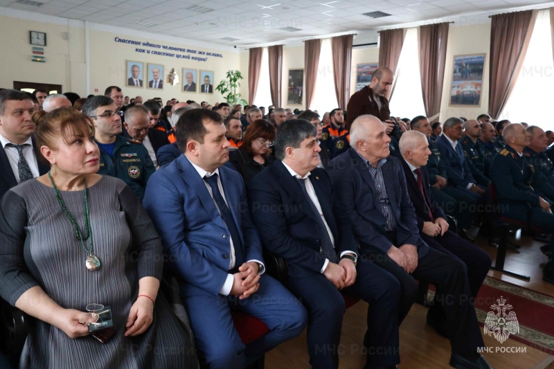Дагестанские спасатели отметили свой профессиональный праздник