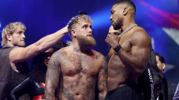 Джейк Пол и Энтони Джошуа (Фото Leonardo Fernandez / Getty Images)