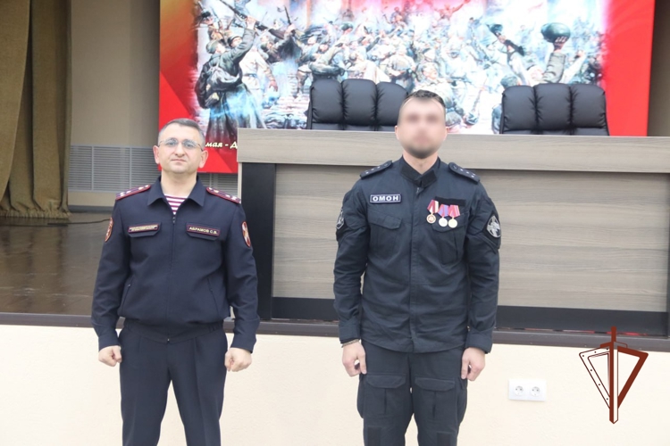 Начальник Управления Росгвардии по Самарской области поздравил ветеранов и личный состав с наступающим Днем Победы