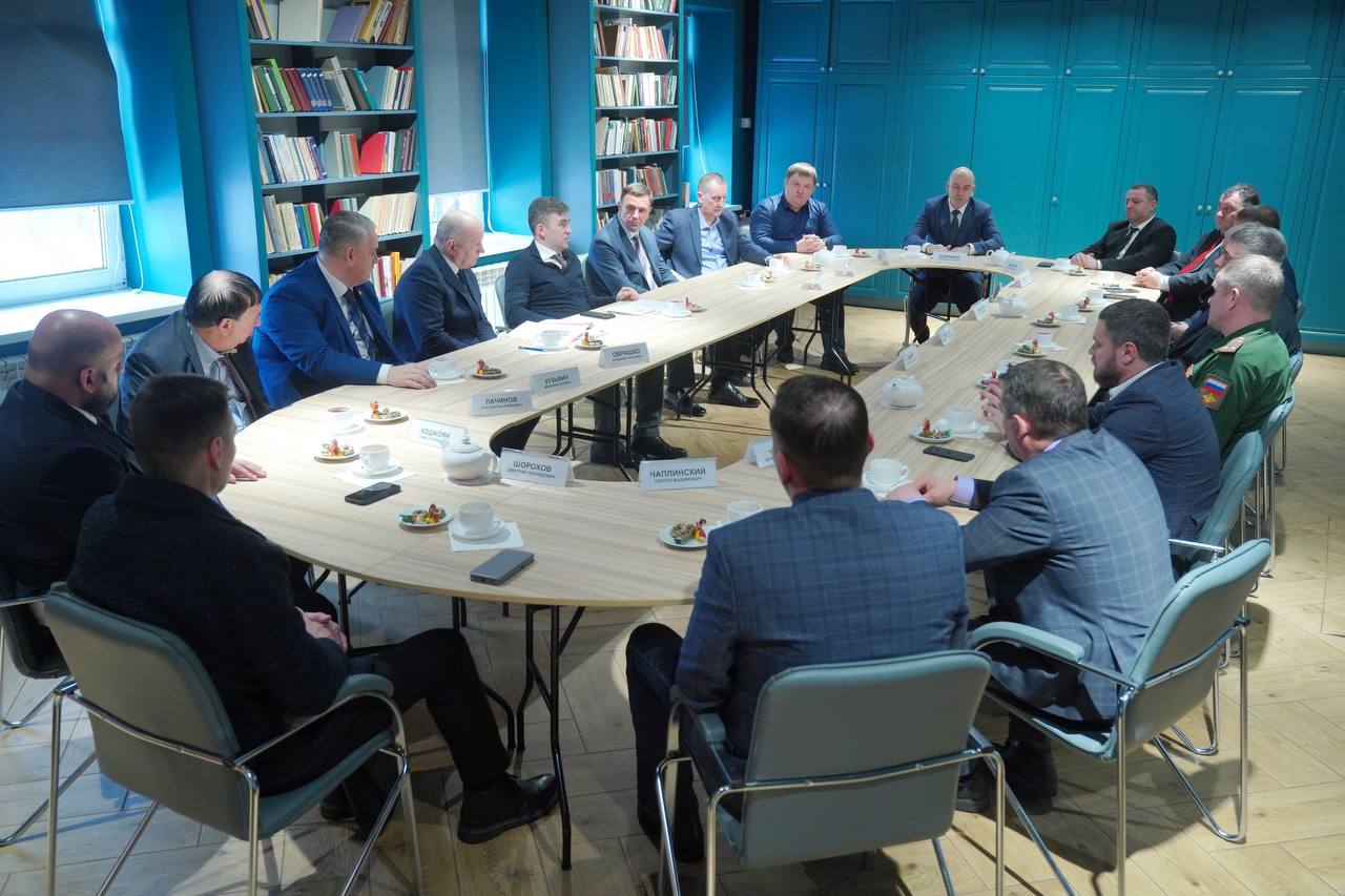 Станислав Воскресенский вместе с депутатами и главой Шуи обсудили задачи развития старинного малого города