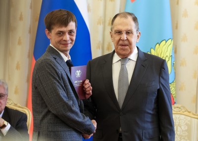 Ветераны СВО, прошедшие в Подмосковье обучение для работы на государственной и муниципальной службе, получили дипломы