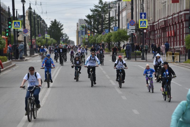 Ночной велопробег в москве 2024. Ночной велопробег. Ночной велозабег. Ночная велогонка. Ночной велопробег Омск.