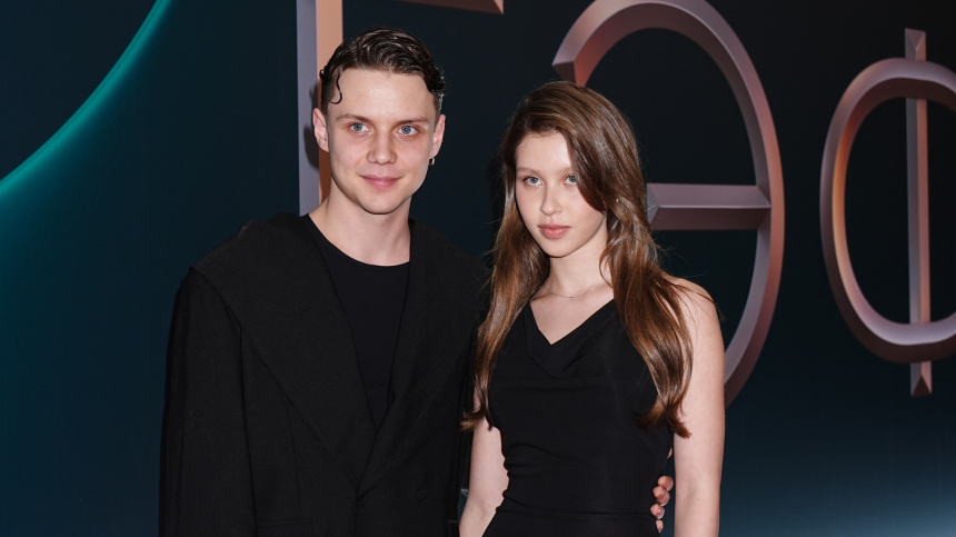 Как Юлия Пересильд относится к отношениям дочери