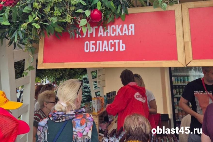 Курганские продукты продают в Москве на ВДНХ