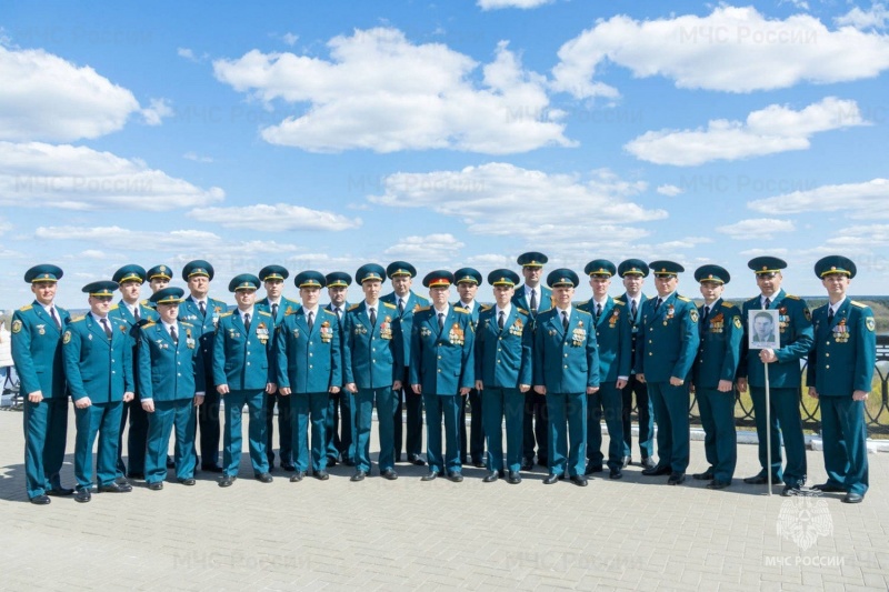 Кировские спасaтели приняли участие в торжественных мероприятиях в честь юбилея Великой Победы