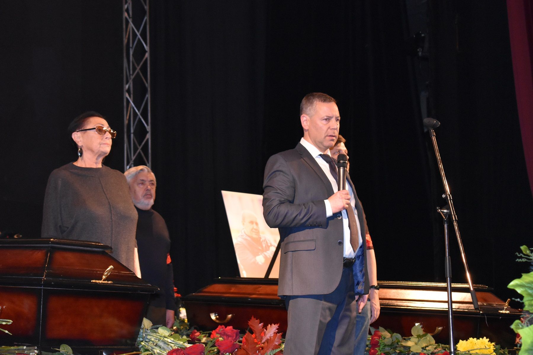 прощание с пускепалис сергеем пускепалисом. пускепалис прощание. прощание с сергеем потраковым. прощание сергея. прощание с сергеем сосновским.