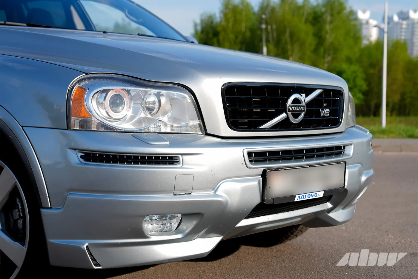 «Эта машина провоцирует своей мощностью»: история редкого Volvo XC90 с мотором V8