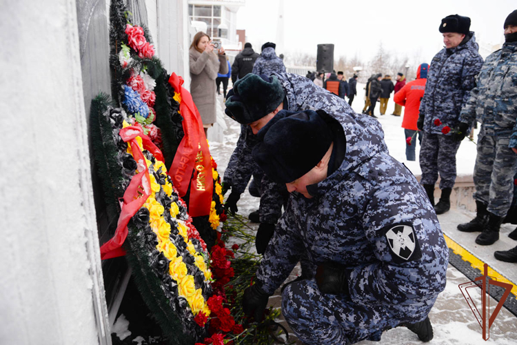 В Уральском округе Росгвардии состоялись мероприятия ко Дню памяти исполнявших служебный долг за пределами Отечества россиян