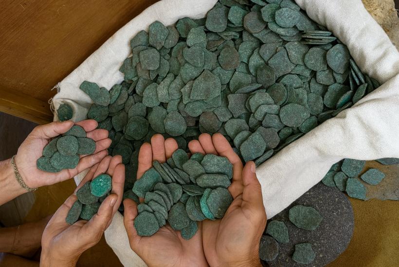 Старинные монеты в мешке