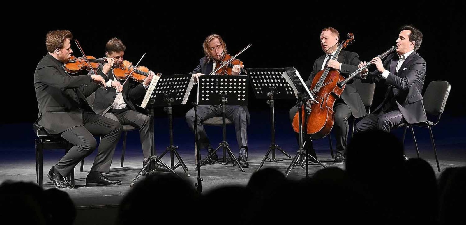 Квартет и и би2 в крокусе. Разговоры мужчин среднего возраста спектакль. Вокальный квартет «per4men» кто продвигает. Квартет и в молодости. Дк квартет.