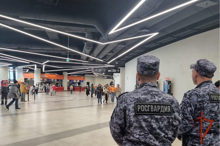 Росгвардия обеспечила безопасность на праздничных мероприятиях в Омске и Омской области