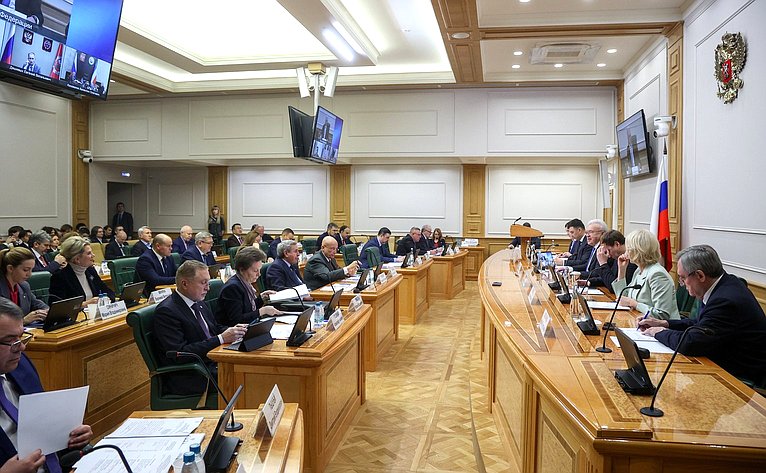 Заседание Совета по вопросам развития Сибири при Председателе Совета Федерации на тему «Сибирская экономика – от сырьевой к высокотехнологичной»