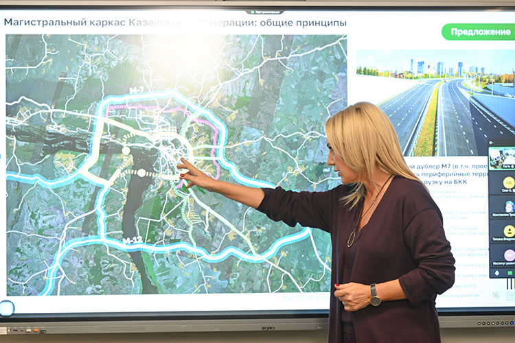 Отрезаем центр города от воды в этом варианте, подчеркнула второй жирный минус главный архитектор Казани Ильсияр Тухватуллина