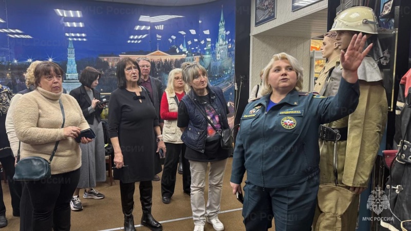 В преддверии 35-летия МЧС России в Музее пожарной г. Москвы охраны почтили память героев
