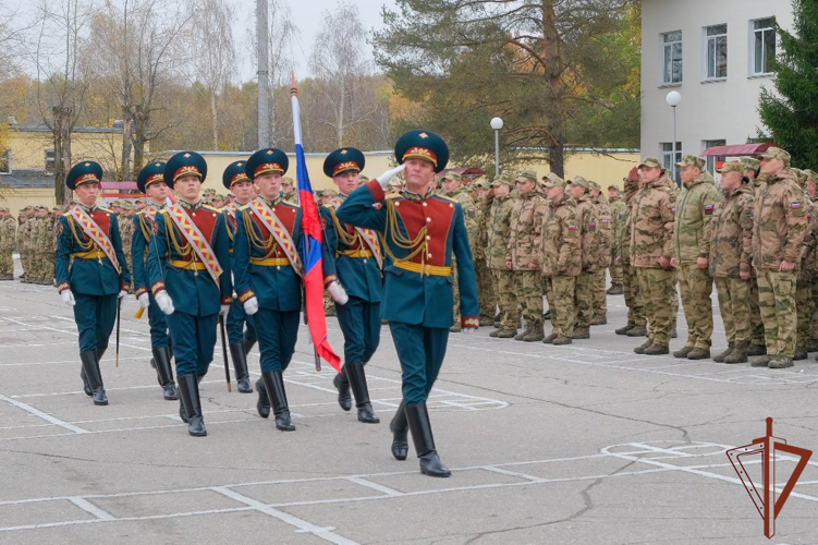 Представители нижегородского духовенства встретились с росгвардейцами (видео)