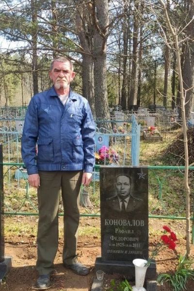 Ветераны исправительной колонии №2 отдали дань уважения и памяти своему земляку и коллеге, ветерану Великой Отечественной войны 