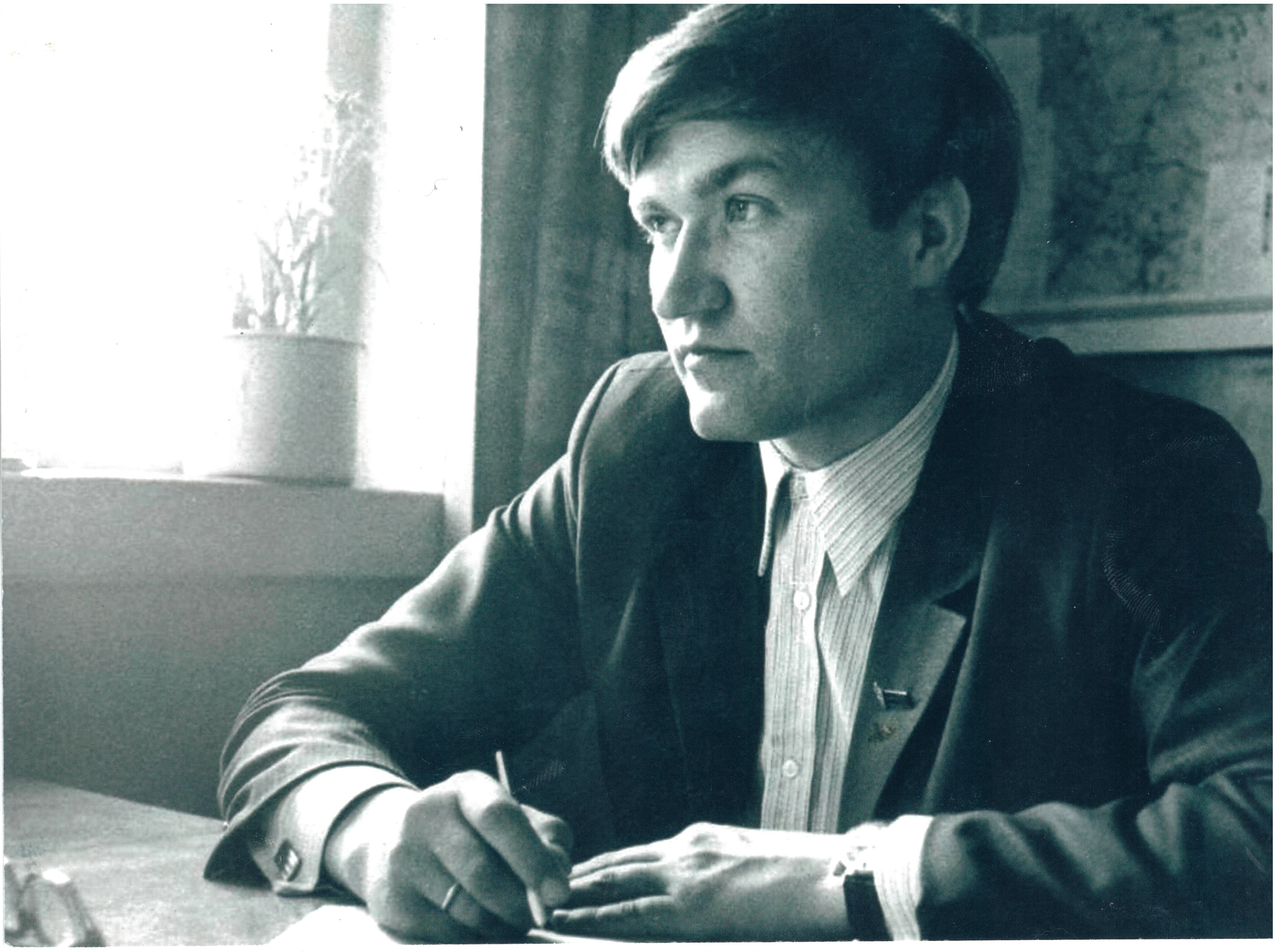Омельчук А.К редактор молодёжной радиостанции «Юность Ямала». 1970 г. Крупный план. ГА ЯНАО. Ф. 283. Оп. 1. Д. 92.