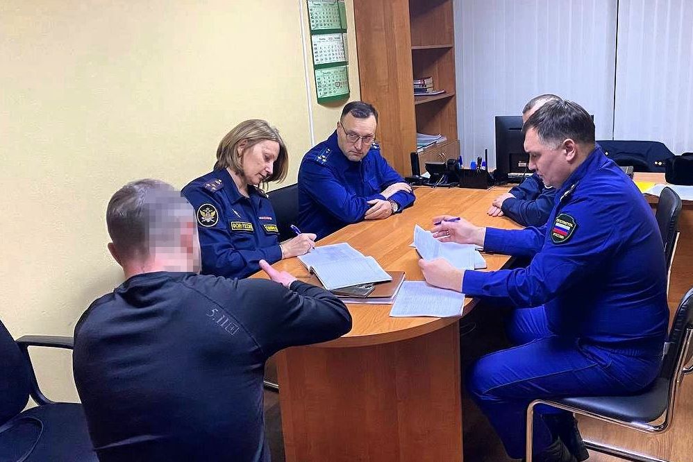 Заместитель прокурора Мурманской области проверил работу исправительного центра №1