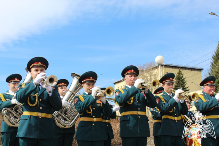 Военный оркестр Центра подготовки личного состава Северо-Западного округа Росгвардии отмечает профессиональный праздник