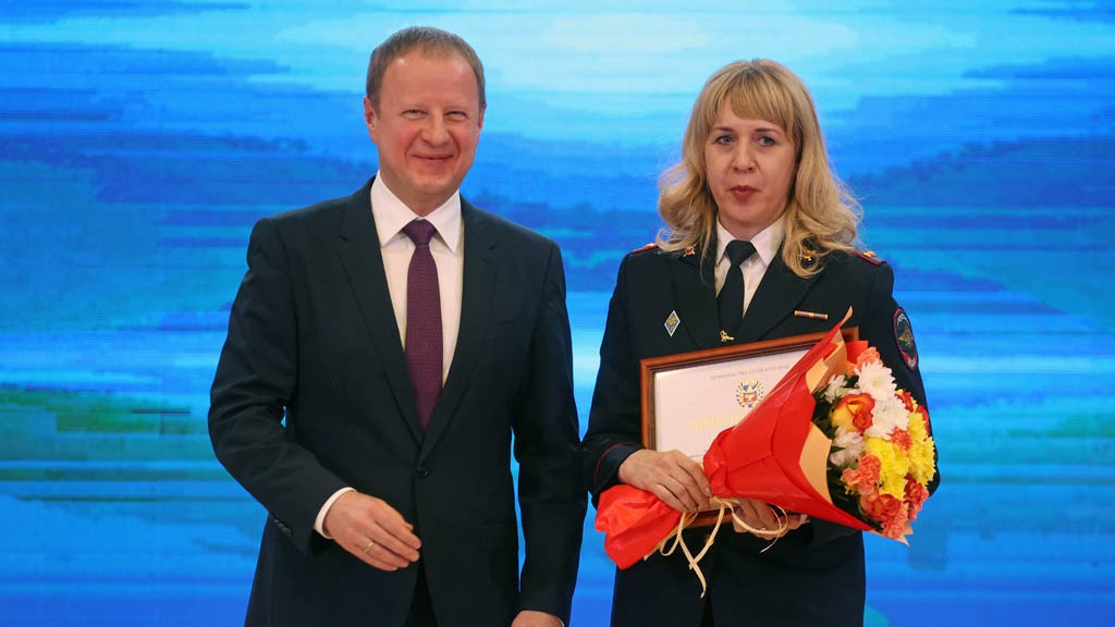 Как в Алтайском крае чествовали лучших сотрудников МВД Фото №1