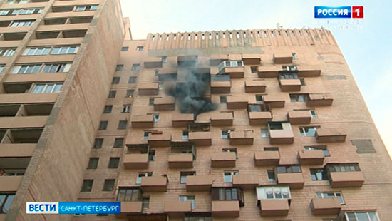 Санкт петербург наличная 44. Дом на Васильевском. Пожар на Васильевском острове. Пожар в жилом доме на Васильевском острове. Пожар Наличная 44.
