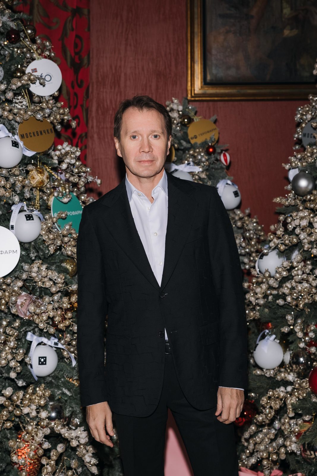 Ценный подарок: Юлия Снигирь, Виктория Толстоганова и Стася Милославская