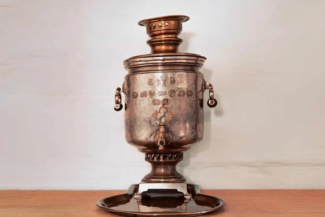 В Севастополе продают за пять миллионов 120-летний самовар></div><div class=