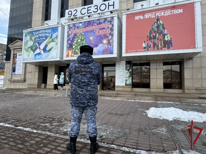 Дети росгвардейцев стали участниками губернаторской новогодней елки на Камчатке