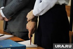Экс-чиновница Урая Емшанова обвинена в вымогательстве, но освобождена под залог