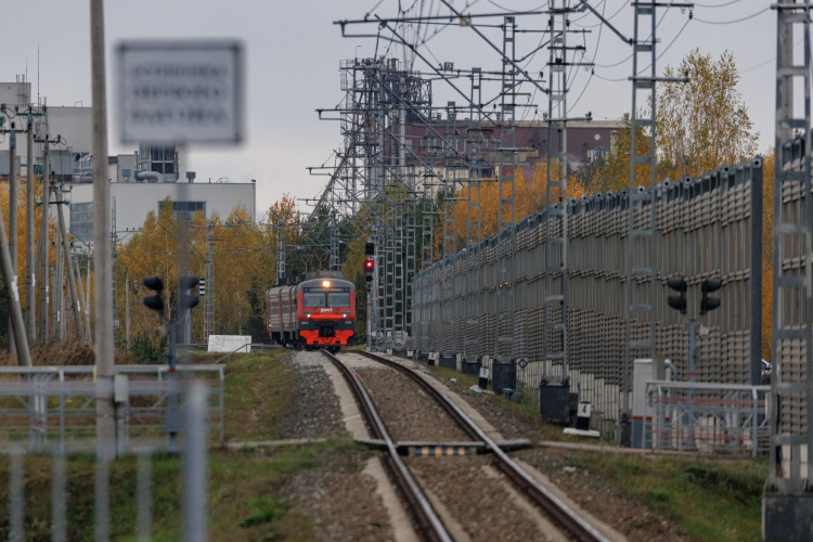 «Трасса привязана к железной дороге, которая уже разорвала территорию на две части. Так зачем же дробить район и агломерации дополнительно?»