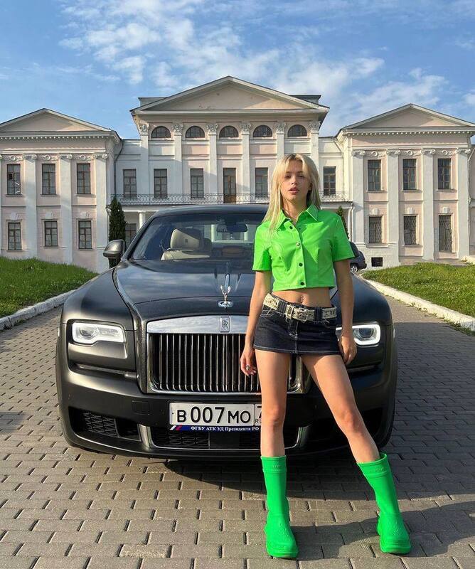 юля гаврилина rolls royce