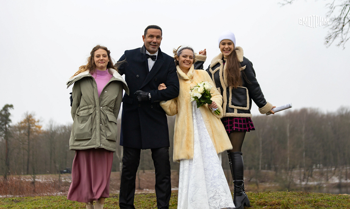 Песни, юмор, новые фильмы и праздничное шоу «Привет, Андрей!»: что смотреть 3 и 4 ноября на «России 1»