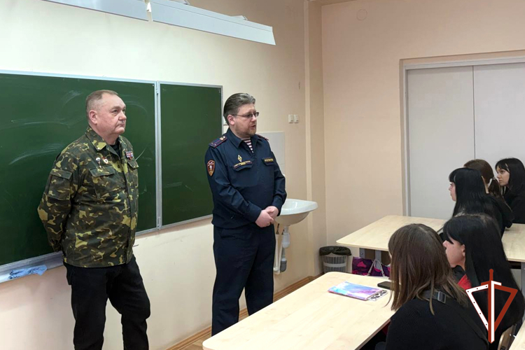 В Зауралье росгвардейцы почтили память воинов-интернационалистов