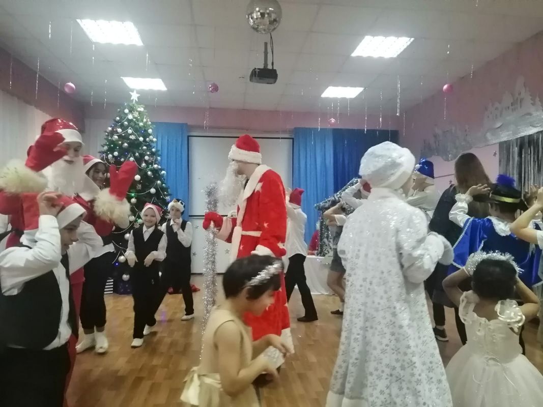 конкурс рождественский подарок. воронежская область новый год. елка щелкунчик воронеж биг ивент. галактика приключений нижний новгород новая эра. новогодний утренник фотосессия.