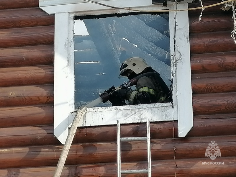 В Тюменском округе ликвидирован пожар в жилом доме