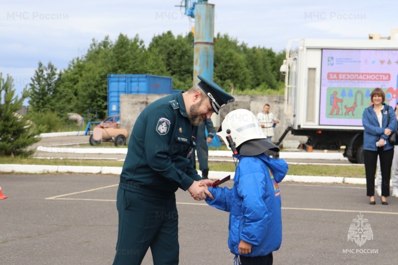 В Вологодской области завершилась профориентационная смена для школьников «За безопасность»