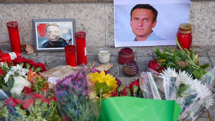 Странности в смерти Навального* подоспели под хитрость Сырского. Пора раскрыть карты