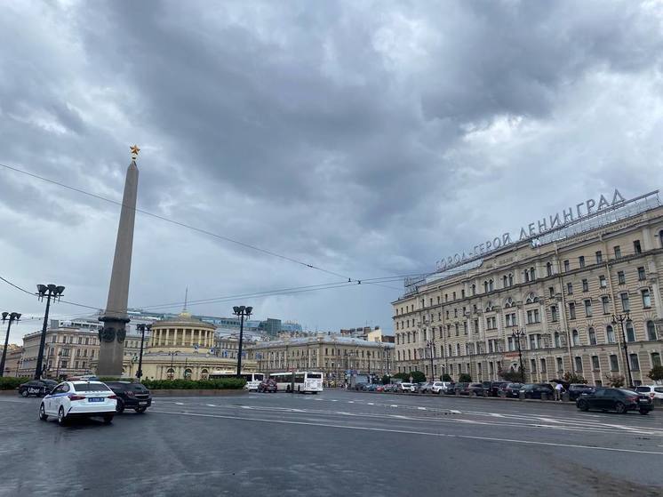 Беглов возложил цветы к обелиску «Городу-Герою Ленинграду» в День Героев Отечества