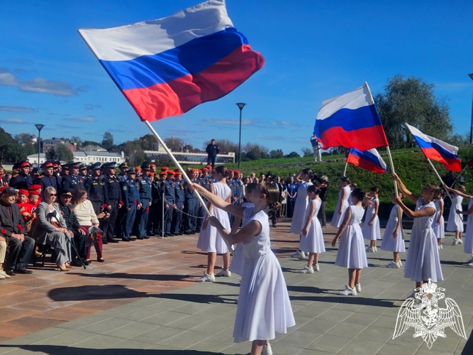 Новгородские росгвардейцы приняли участие в мероприятии, приуроченном ко Дню солидарности в борьбе с терроризмом