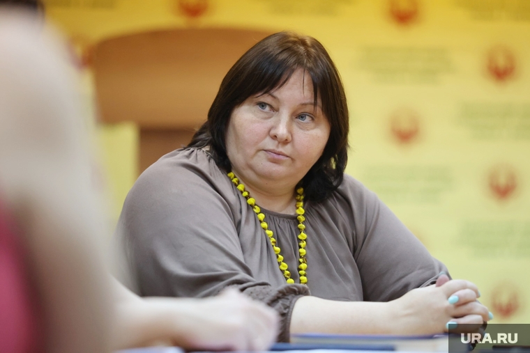 Круглый стол с омбудсменом по правам ребенка Аленой Лопатиной. Курган, лопатина алена