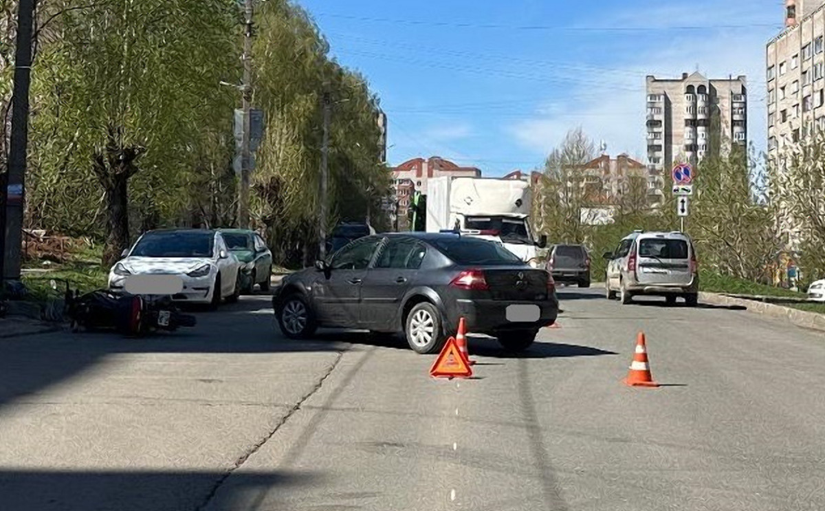 В Кирове на Кольцова пострадал мотоциклист