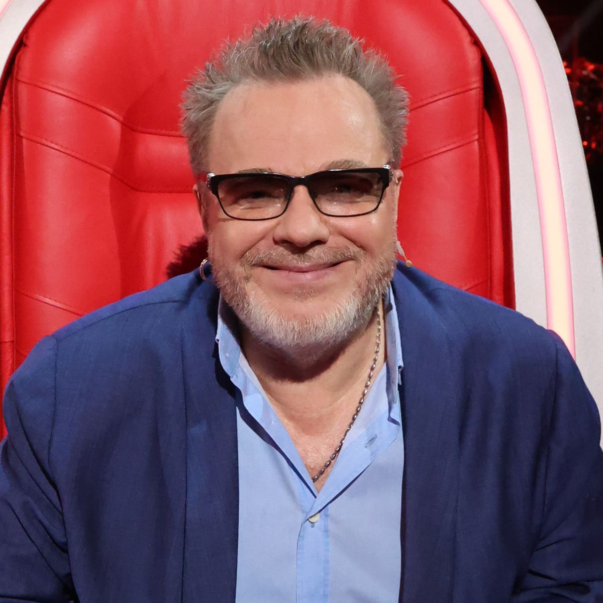 состав жюри маска 2. новое шоу на стс. киркоров маска 2022. следующий выпуск шоу. студия союз ведущие.