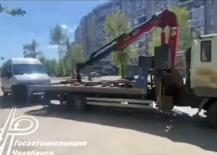 ГАИ прервала рейс маршрутки с неисправными тормозами в Челябинске