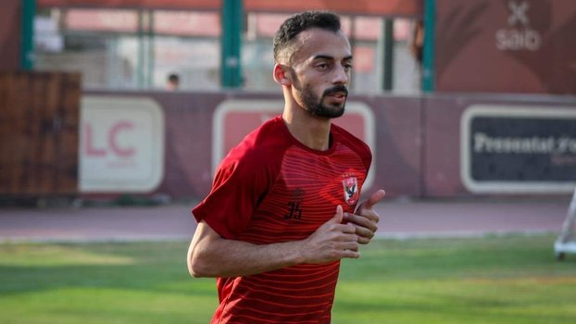 Абдель кадер кхан мафиози. Абдель кадер. Абдель кадер. Абделькадер-абдалла. Футболисты.