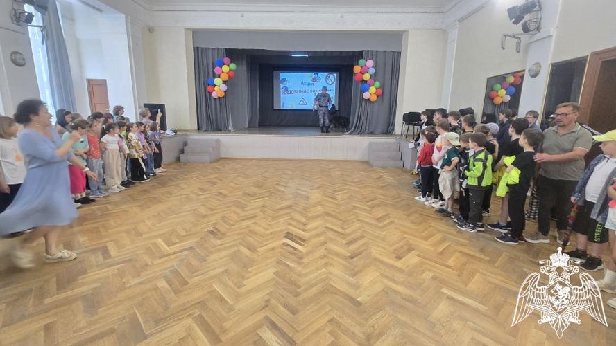 В Иванове росгвардейцы напоминают детям о правилах безопасности в период летних каникул