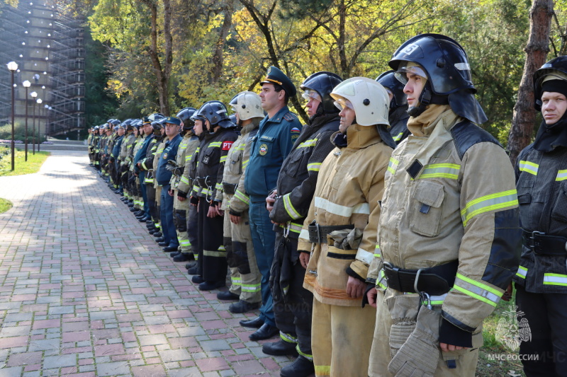 Огнеборцы Адыгеи покоряют высотки