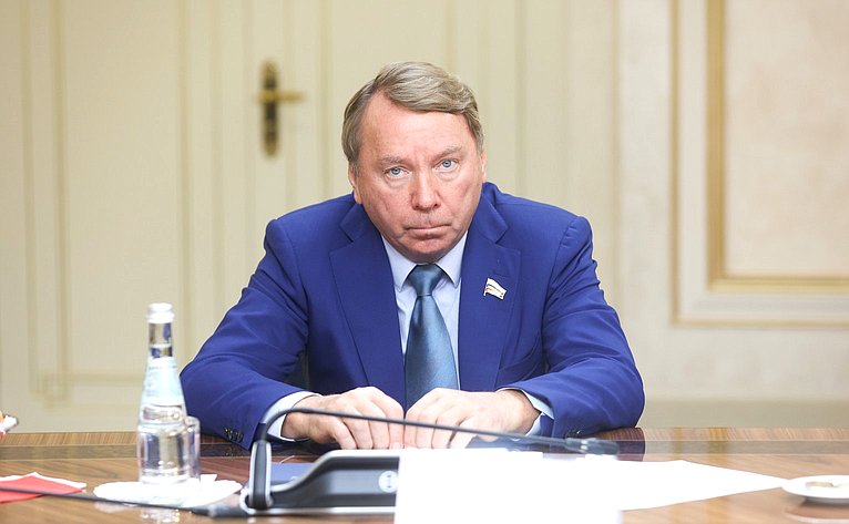 Владимир Кожин