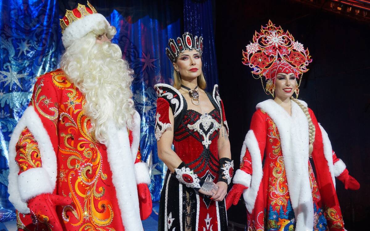 новогоднее шоу гии эрадзе. шоу гии эрадзе 5 континентов. новогоднее шоу гии эрадзе. новогодняя сказка в цирке. шоу гии эрадзе брянск.