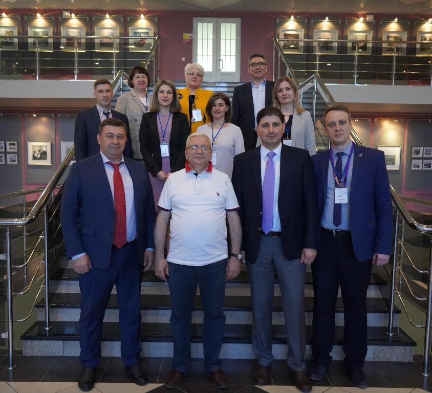 Смоленские атомщики поделились опытом ведения закупочной деятельности с армянскими коллегами