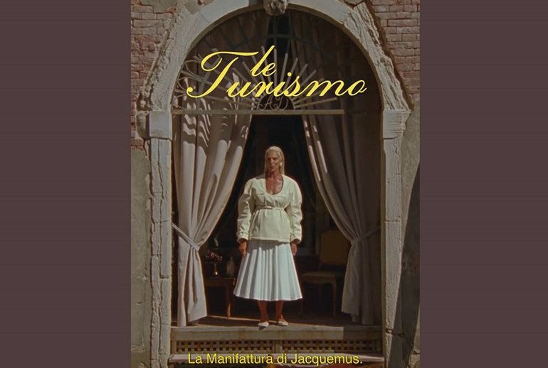 Картинка Jacquemus прокатил сумки по Венеции в стиле Уэса Андерсона